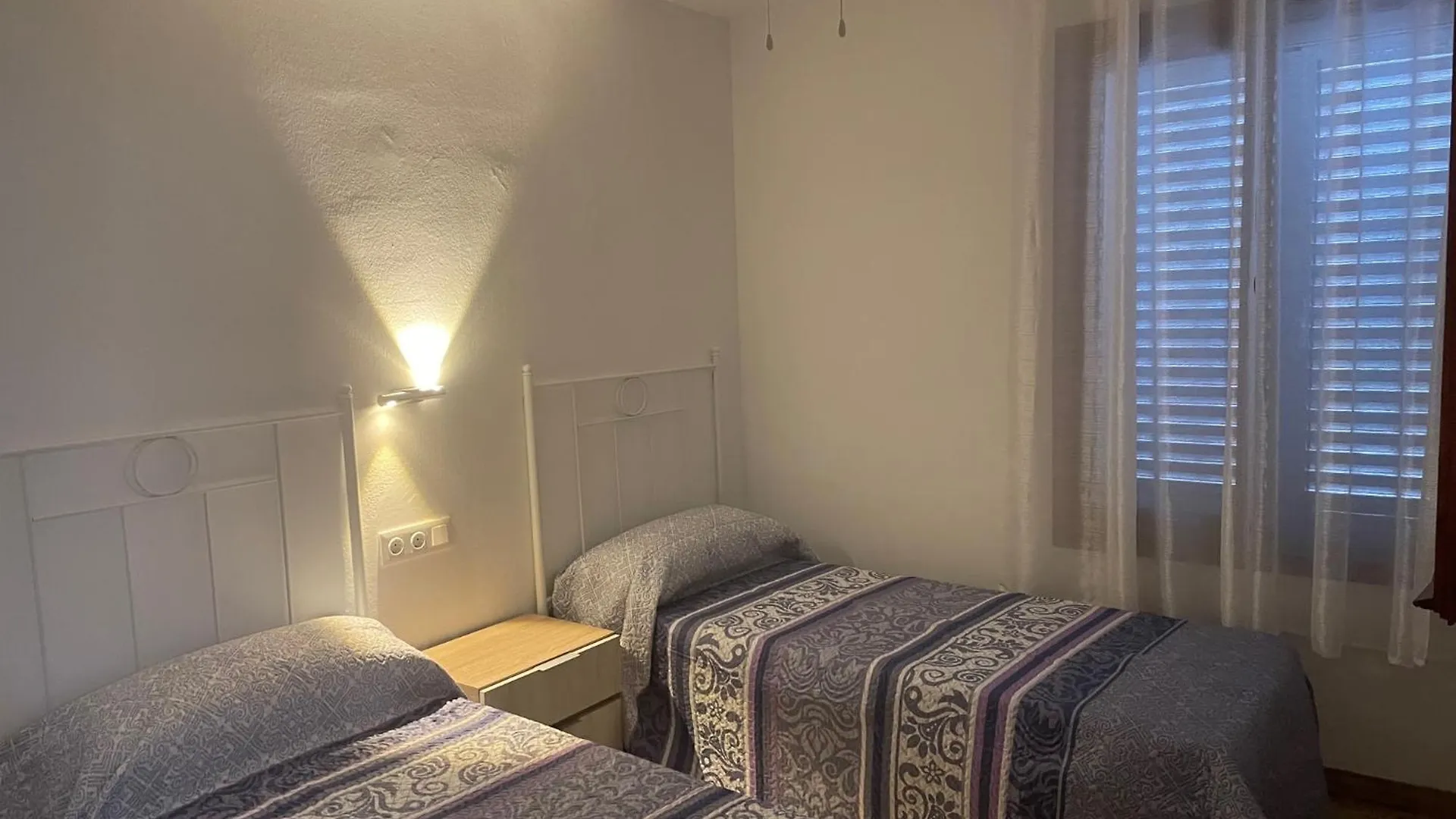 Villa Maribel Calafat 0*,